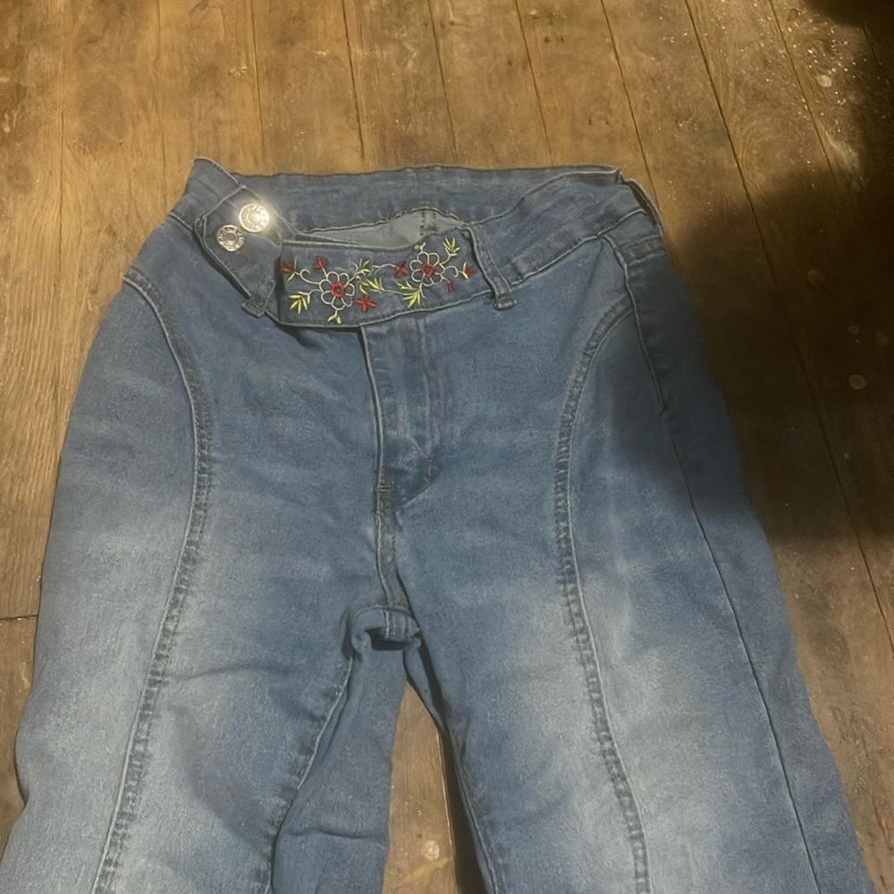 Flare jeans flower print